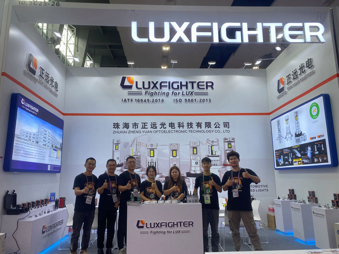 Fari LED LUXFIGHTER La 134a Fiera di Canton